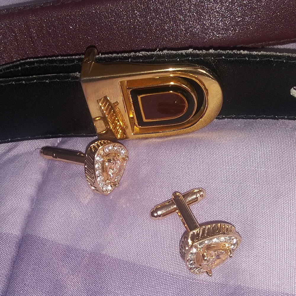 "D"monogram leather belt SZ38x1.0 in. $28+cufflink